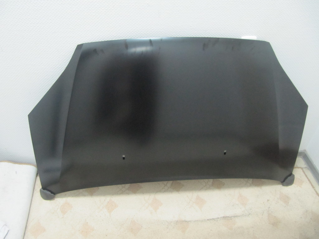 Капот на Ford Focus C-MAX 2004 года. Производитель Yih Sheng. Артикул FD1H01. Вид сверху.